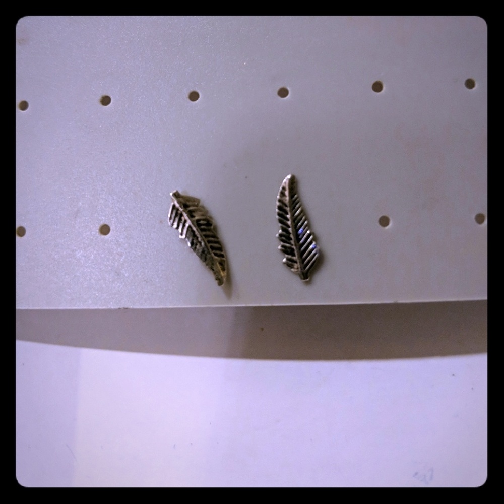 Dainty feather stud earrings